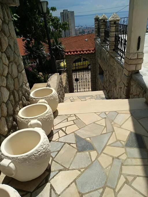 Apartment Mediterranean Garden غييكا المظهر الخارجي الصورة