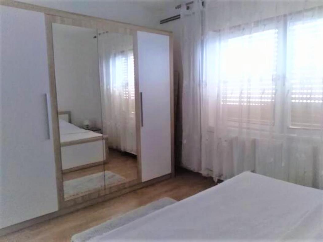 Apartment Mediterranean Garden غييكا المظهر الخارجي الصورة
